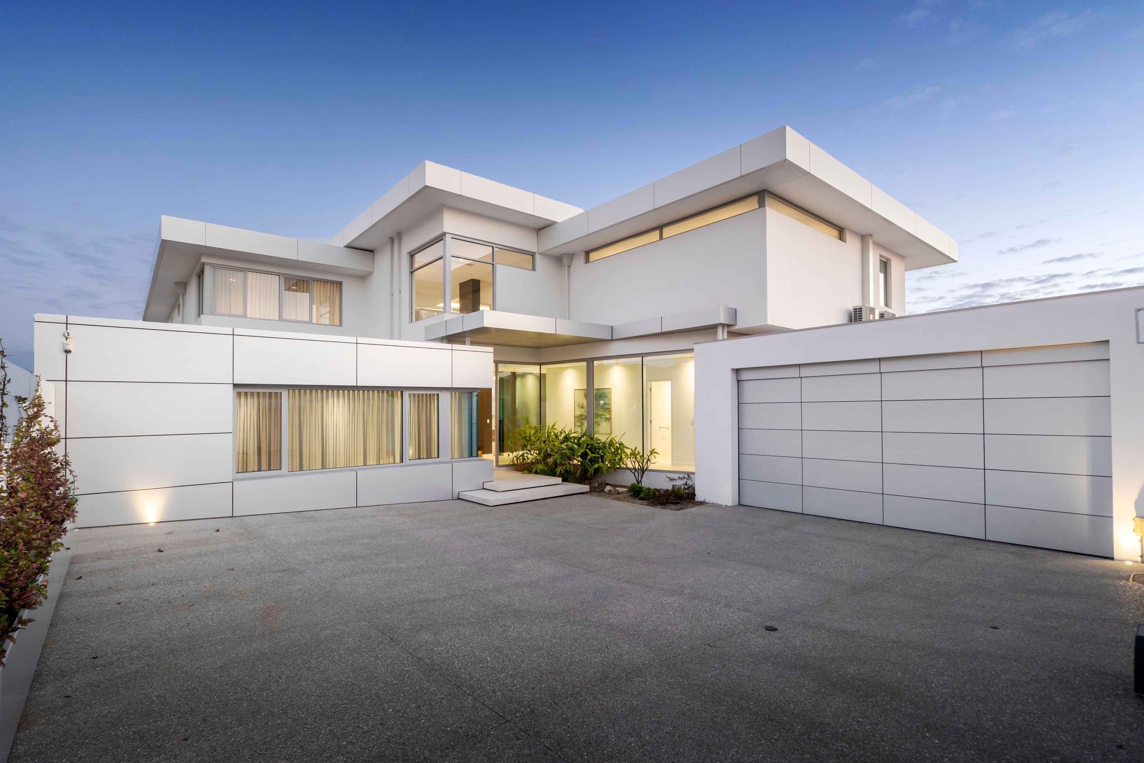 11 Topmast Place, Ocean Reef WA 6027, Ocean Reef - Thumbnail 2