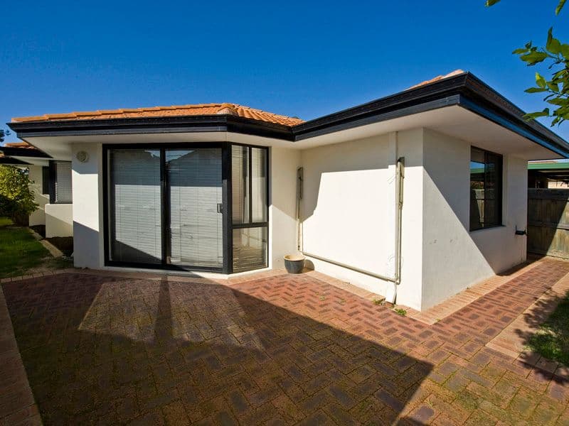 95 Tibradden Circle, ASCOT WA 6104, Ascot - Thumbnail 2