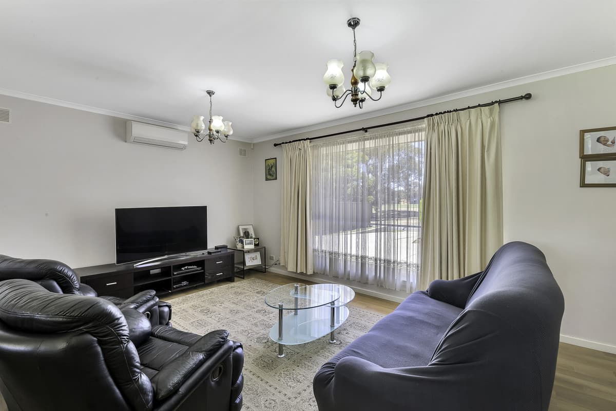 36 Alexander Avenue, Modbury North SA 5092, Modbury North - Thumbnail 2