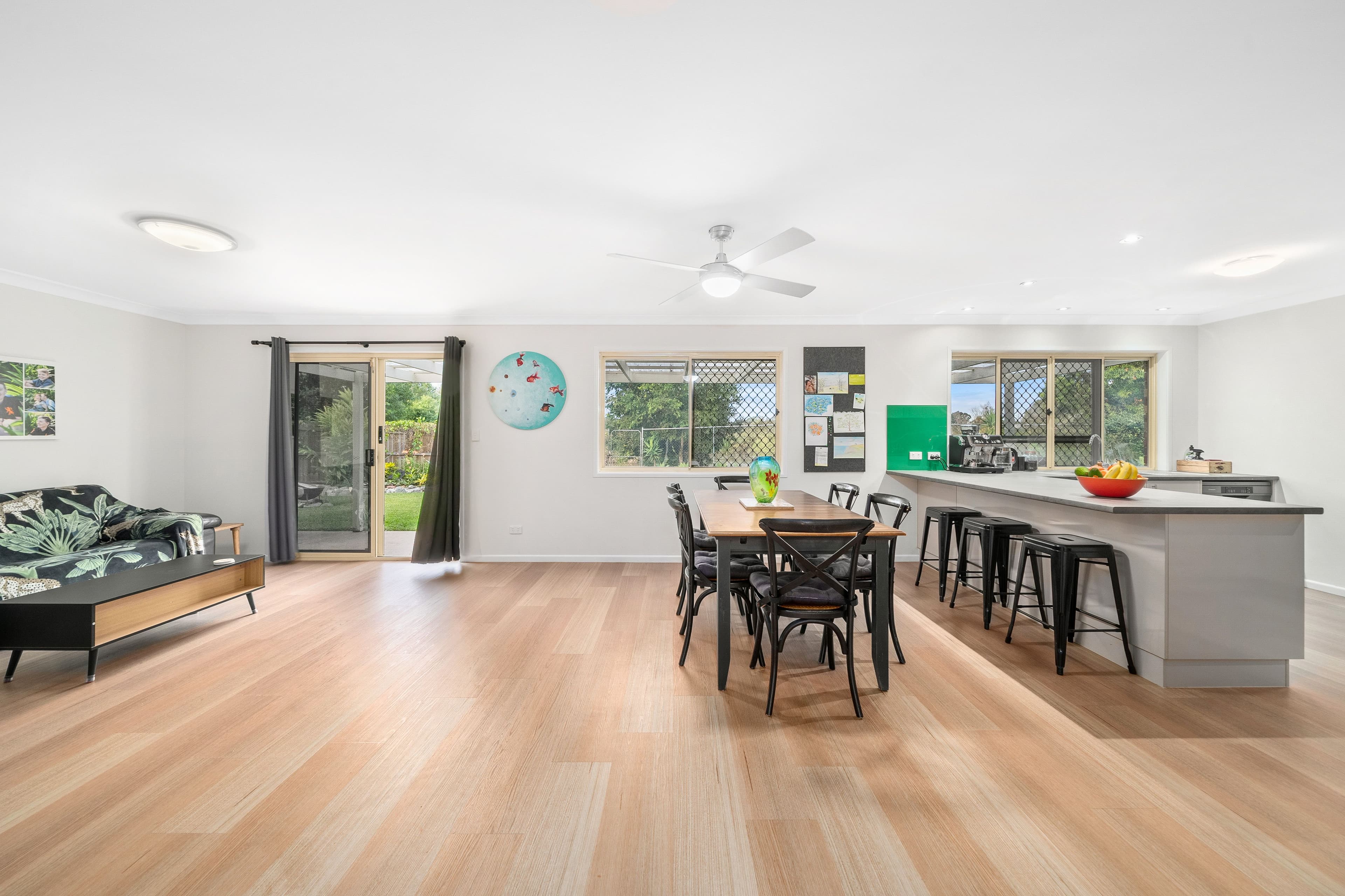 19 Gladdon Street, Bald Hills QLD 4036, Bald Hills - Thumbnail 2