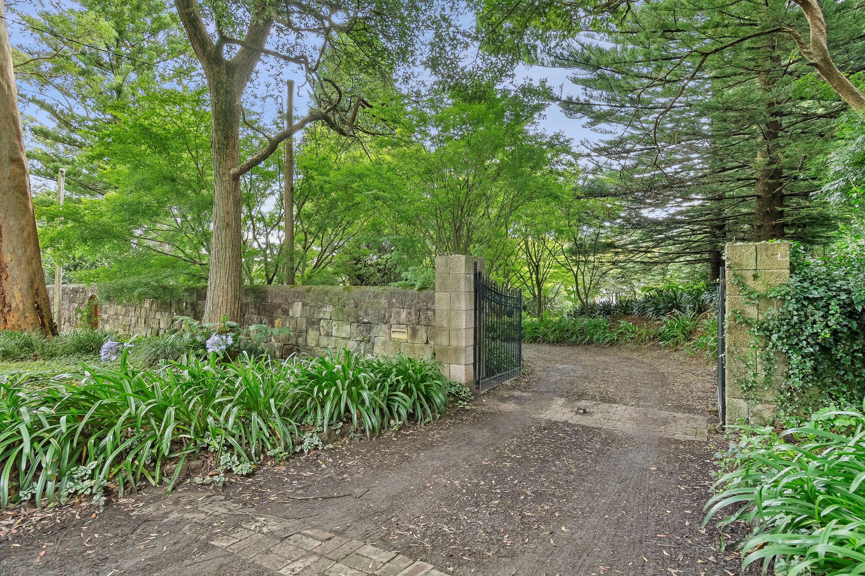 109 Warks Hill Road, Kurrajong Heights NSW 2758, Kurrajong Heights - Image 1