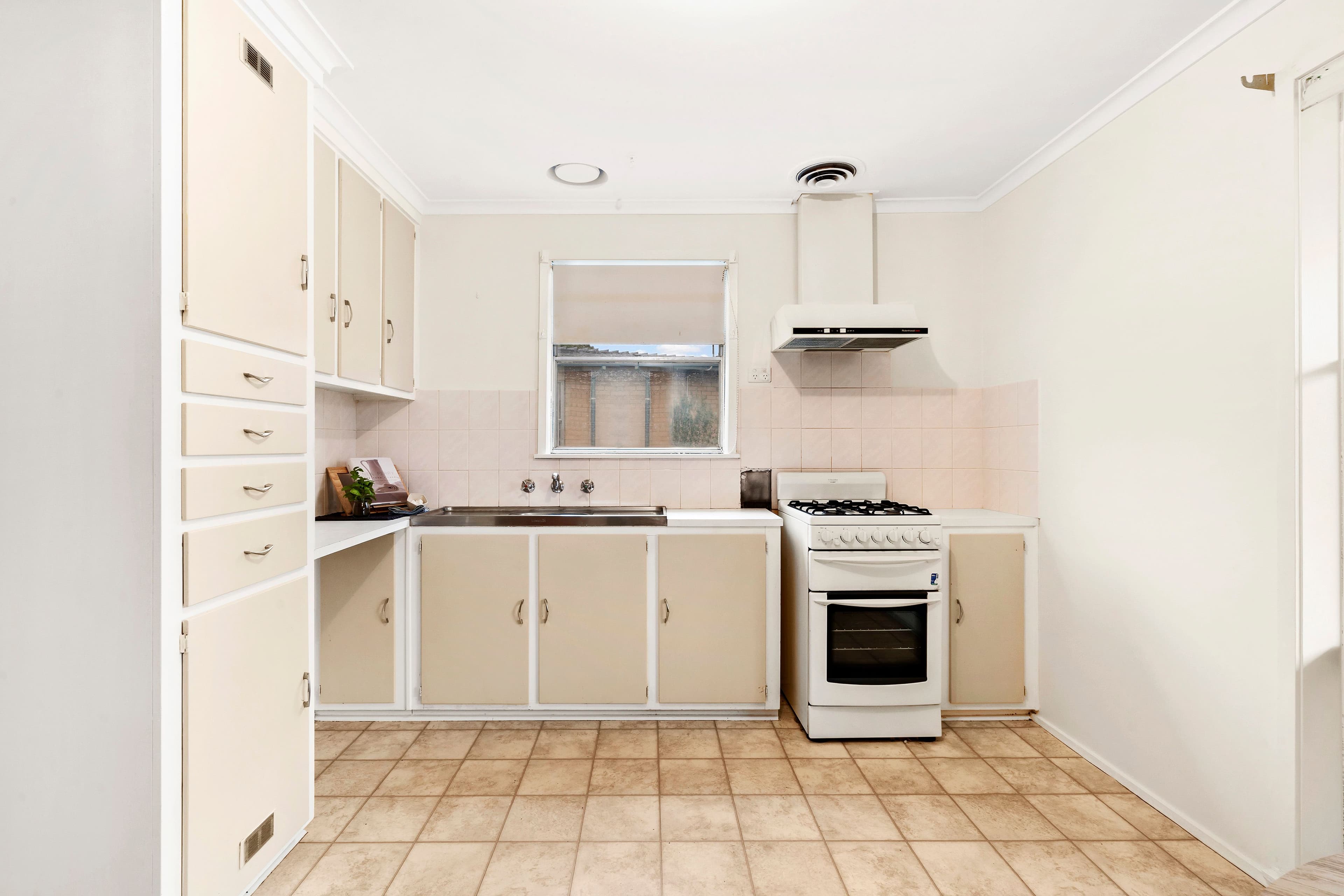 6 Spruce Court, Frankston North VIC 3200, Frankston North - Thumbnail 5