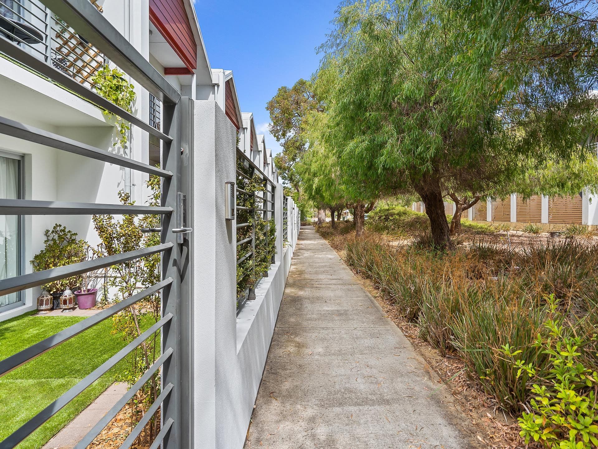22 Butcherbird Loop, Erskine WA 6210, Erskine - Thumbnail 2