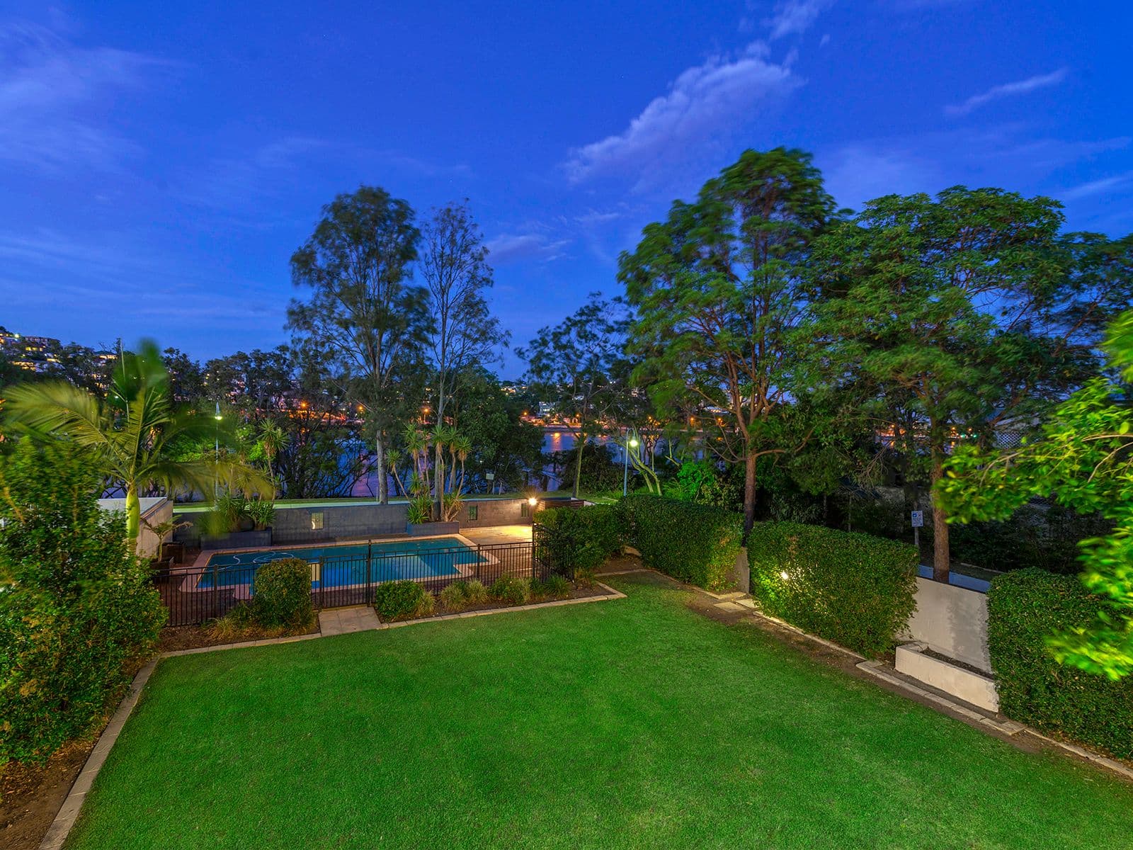 58 Portside Place, Bulimba QLD 4171, Bulimba - Thumbnail 2