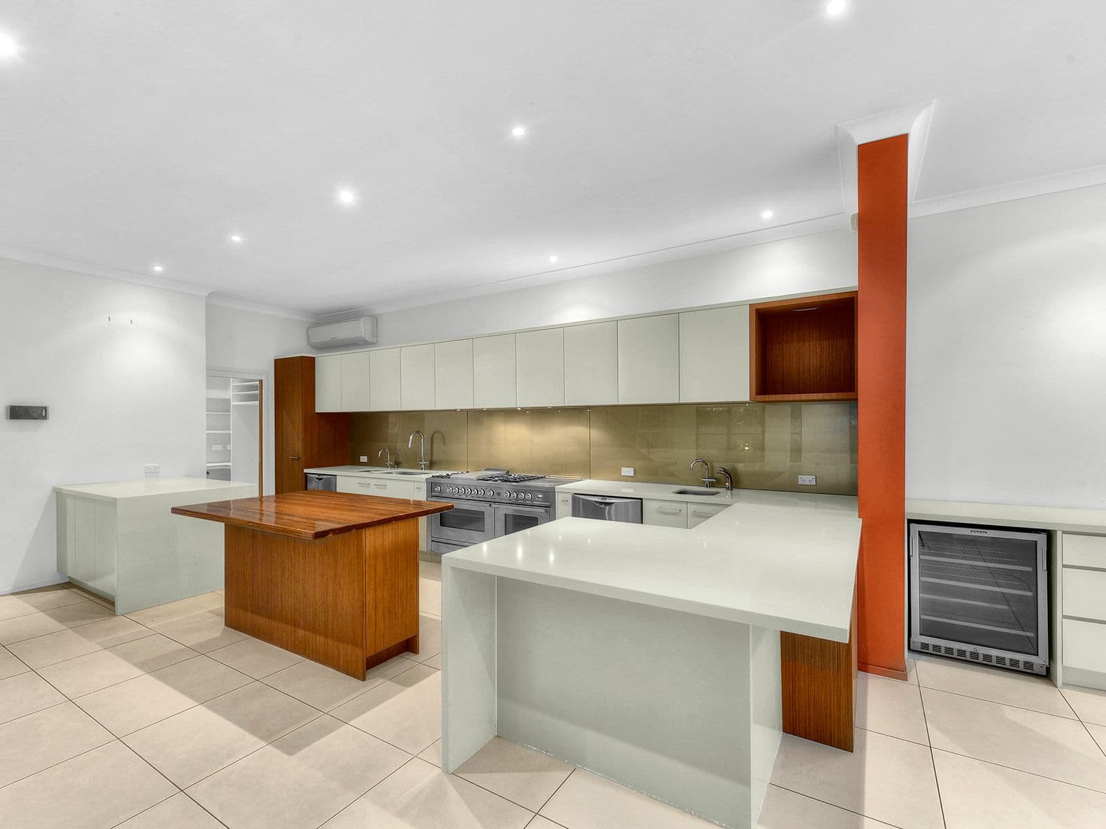 58 Portside Place, Bulimba QLD 4171, Bulimba - Thumbnail 5