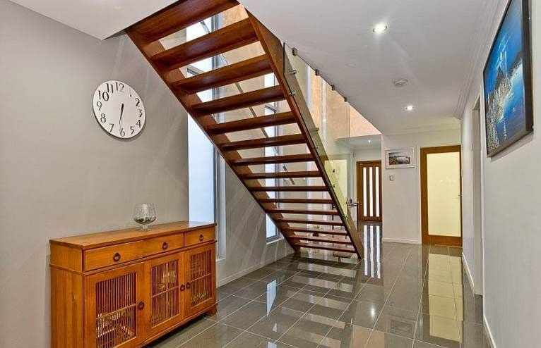 28 Pleystowe Crescent, HENDRA QLD 4011, Hendra - Thumbnail 2