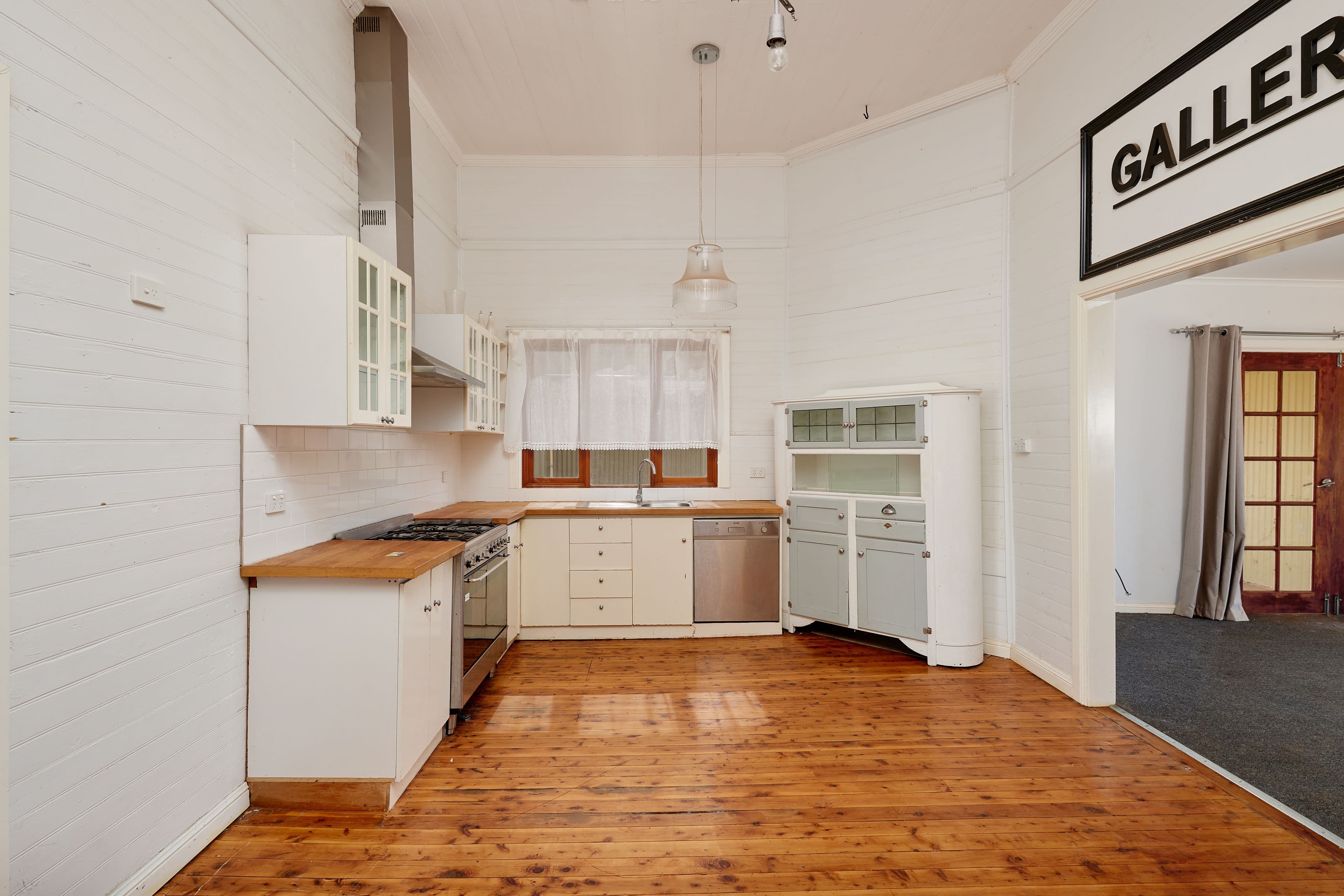 42 Ford Street, Ganmain NSW 2702, Ganmain - Thumbnail 3