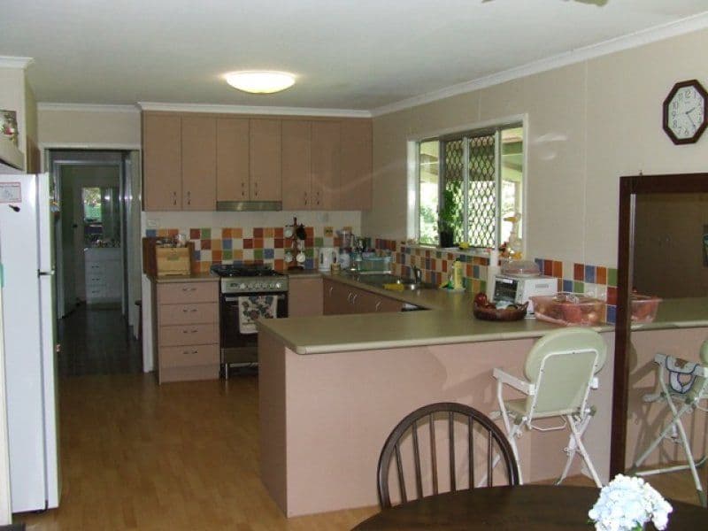 158 Coonowrin Road, GLASS HOUSE MOUNTAINS QLD 4518, Glass House Mountains - Thumbnail 3