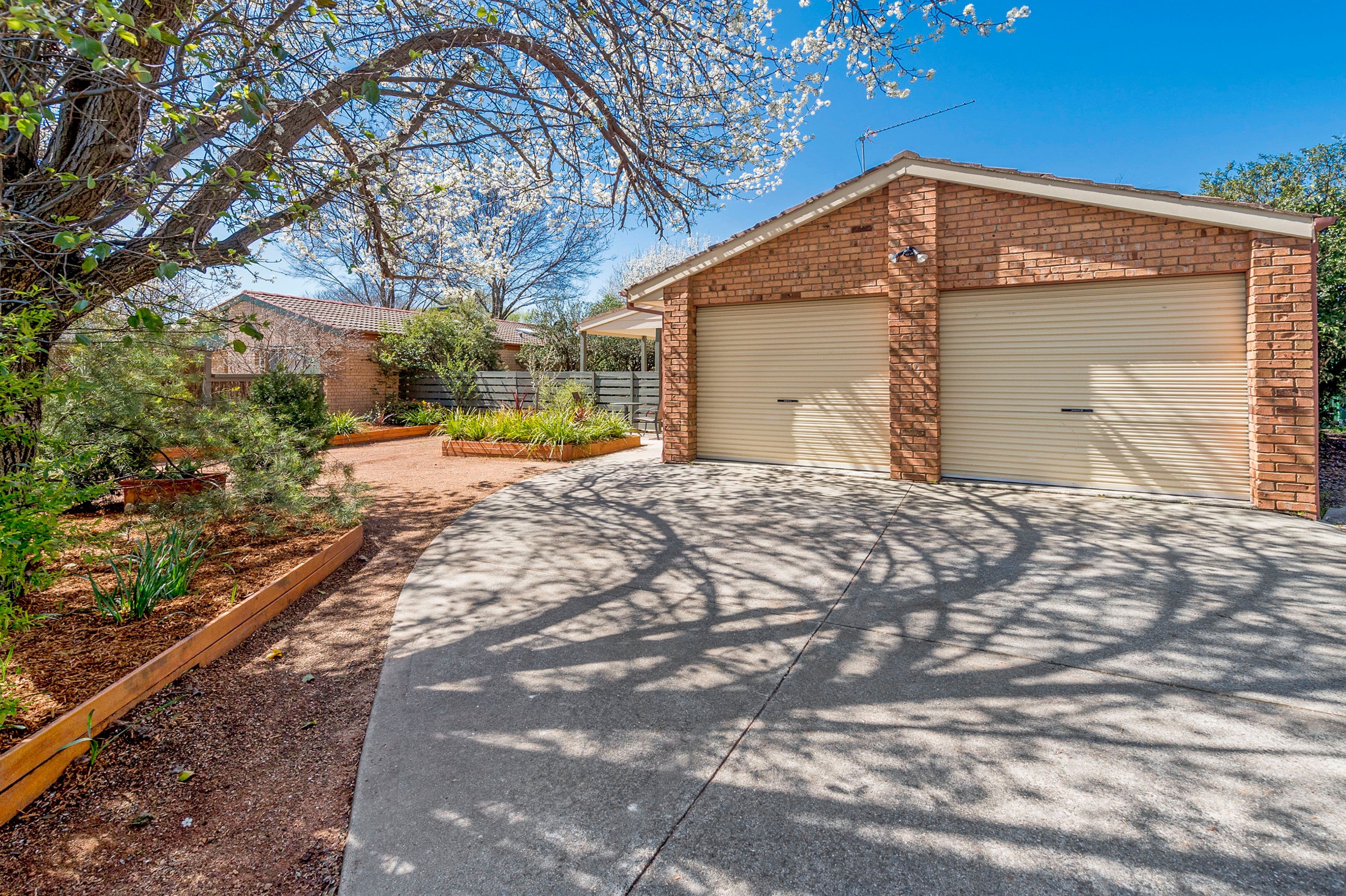 5 Findon Street, Isabella Plains ACT 2905, Isabella Plains - Thumbnail 3
