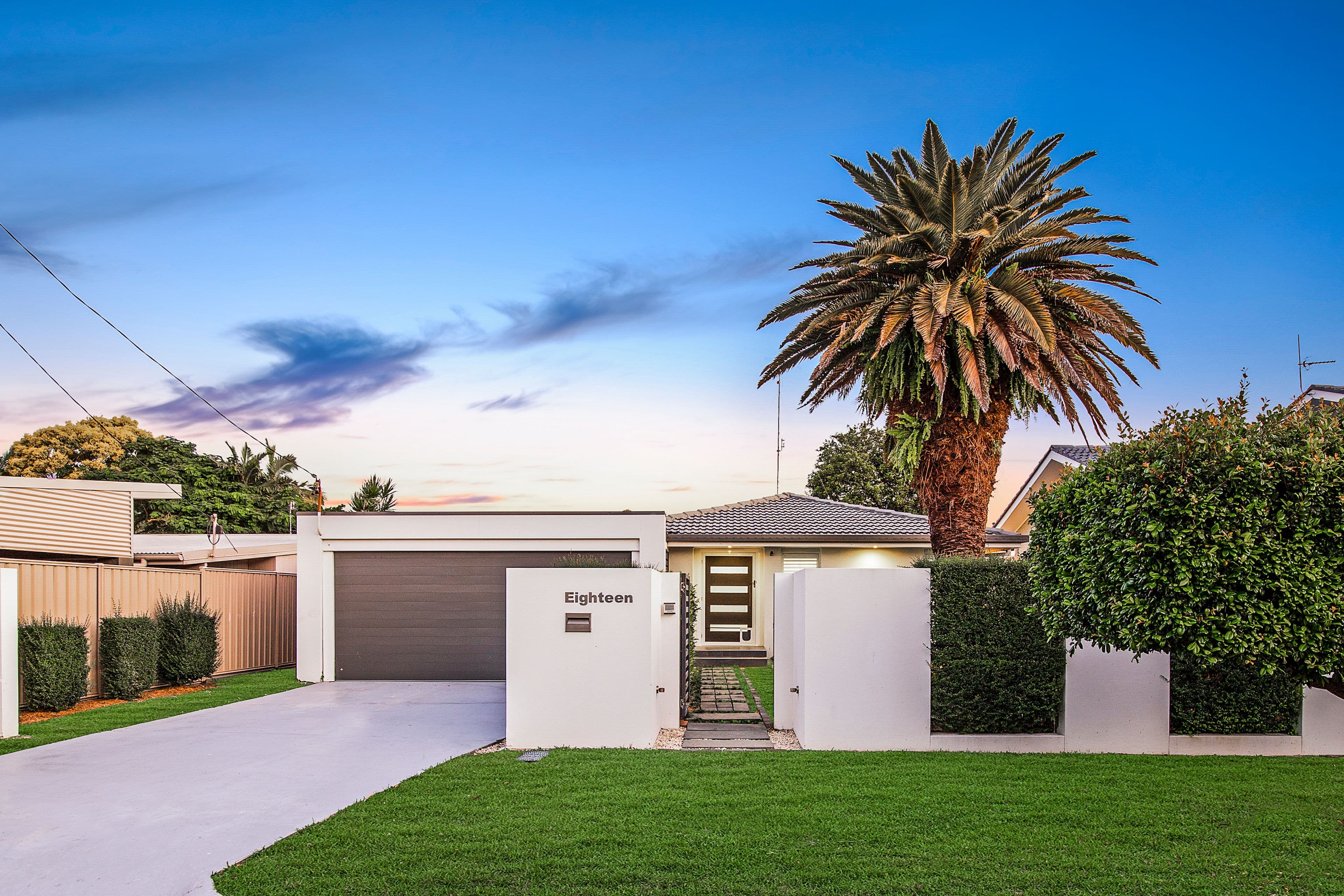 18 Coogeen Street, Sorrento QLD 4217, Sorrento - Thumbnail 2