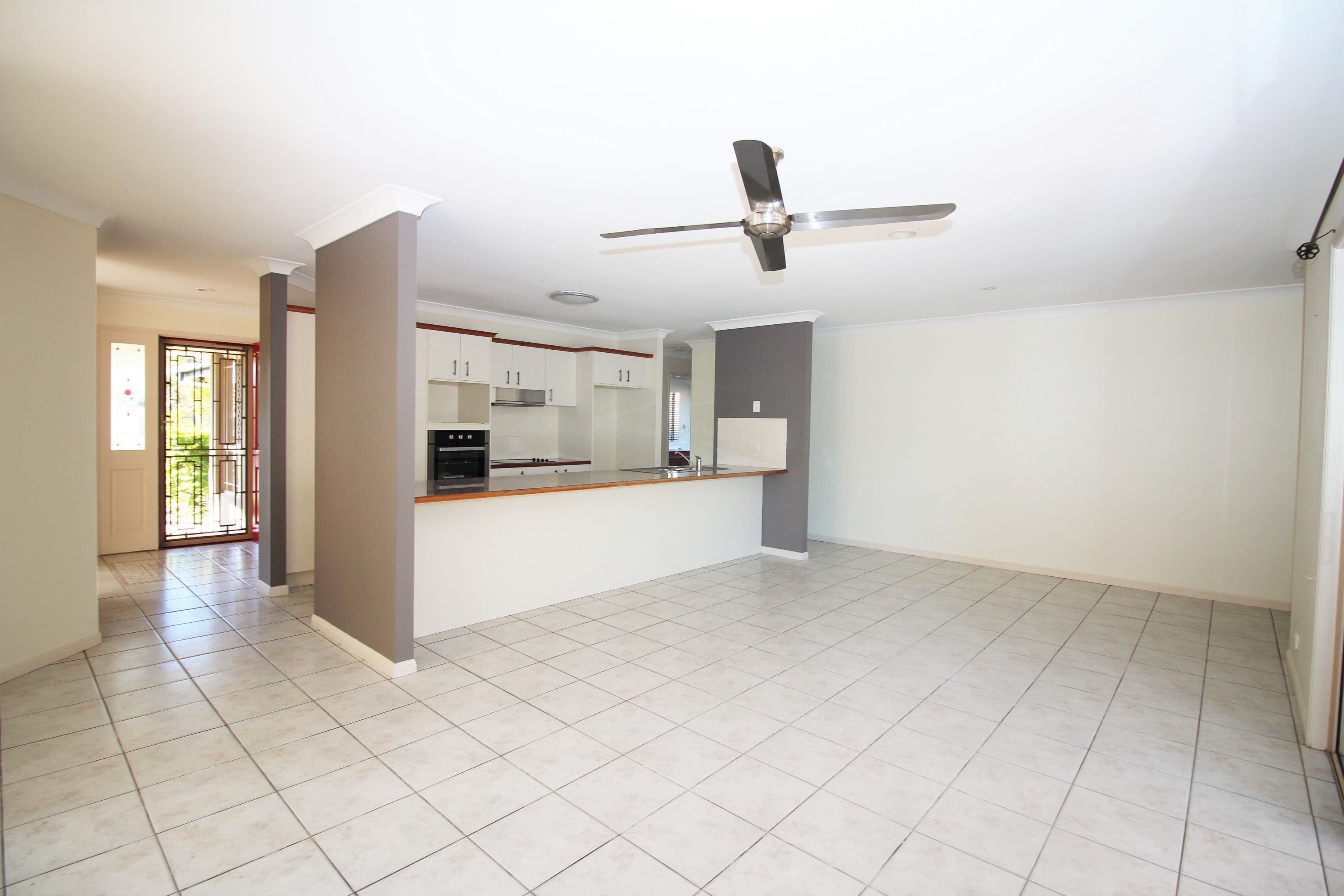24 Oak Hill Crescent, Parkwood QLD 4214, Parkwood - Thumbnail 5