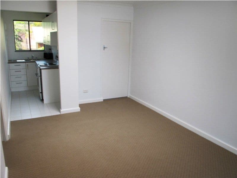 10 Kiandra Road, WOONONA NSW 2517, Woonona - Thumbnail 4
