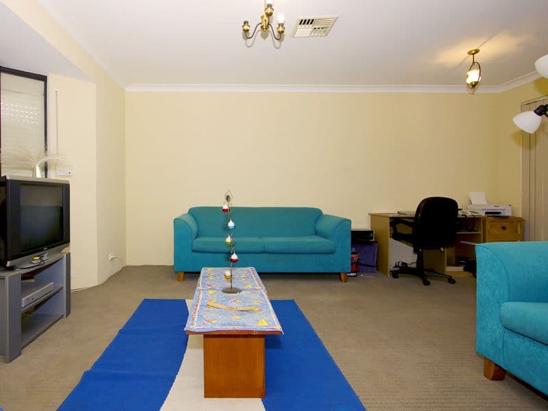5 Pine Gardens, BALLAJURA WA 6066, Ballajura - Thumbnail 2
