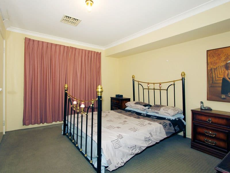 5 Pine Gardens, BALLAJURA WA 6066, Ballajura - Thumbnail 8