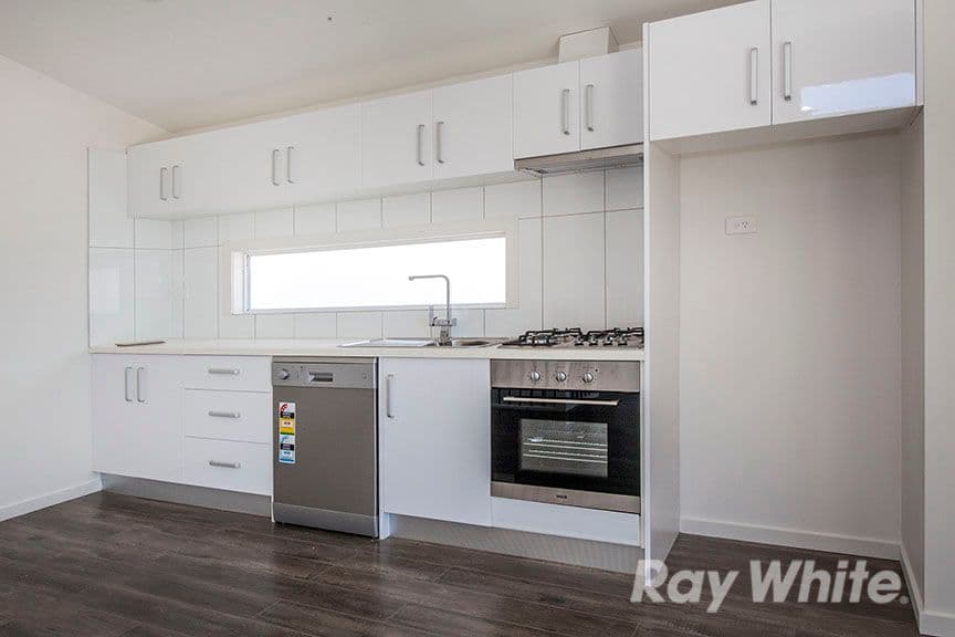 13 Stamford Crescent, Rowville VIC 3178, Rowville - Thumbnail 6