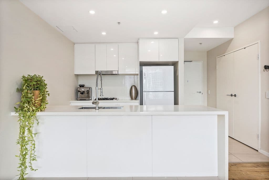407/51 Crown Street, Wollongong - Image 1