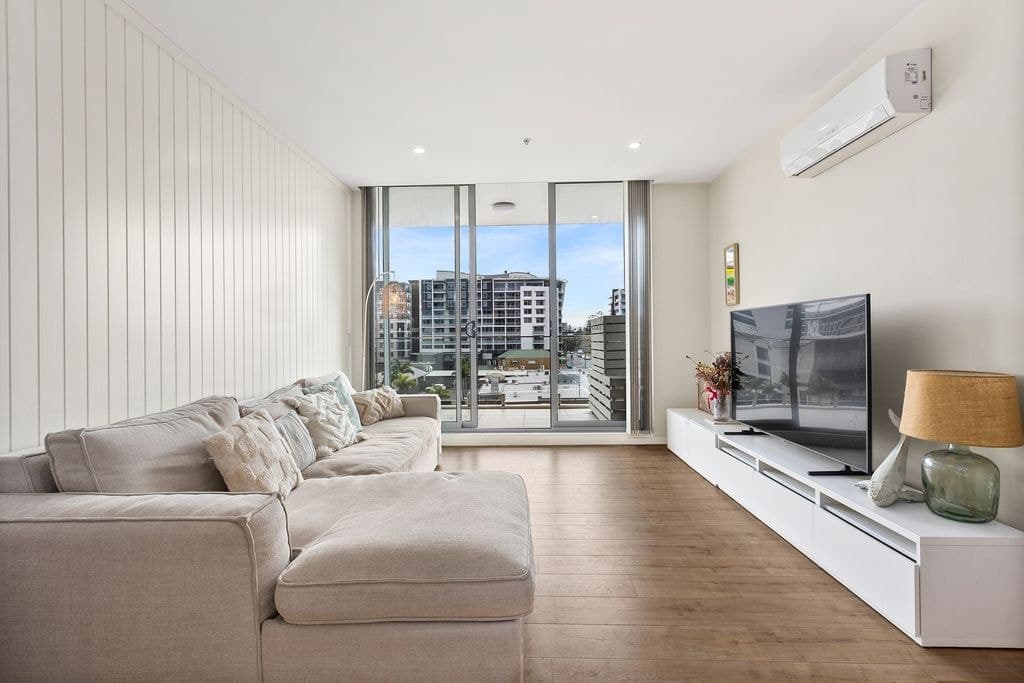407/51 Crown Street, Wollongong - Thumbnail 3