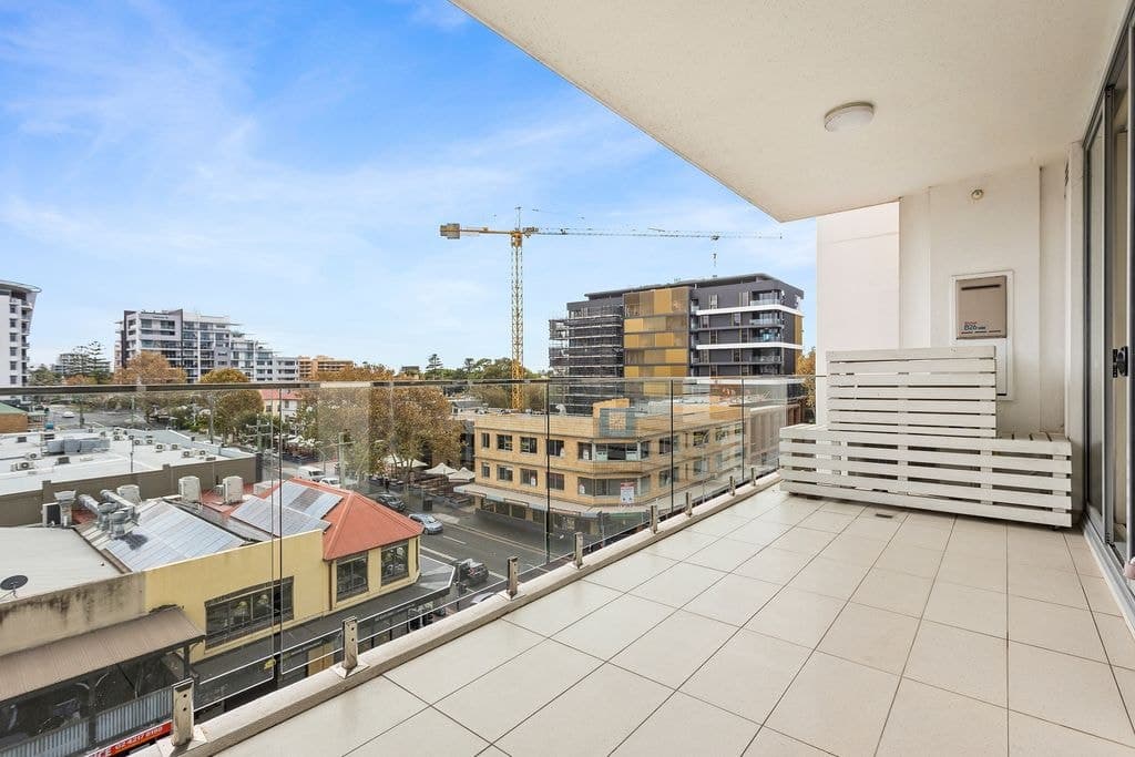 407/51 Crown Street, Wollongong - Thumbnail 4