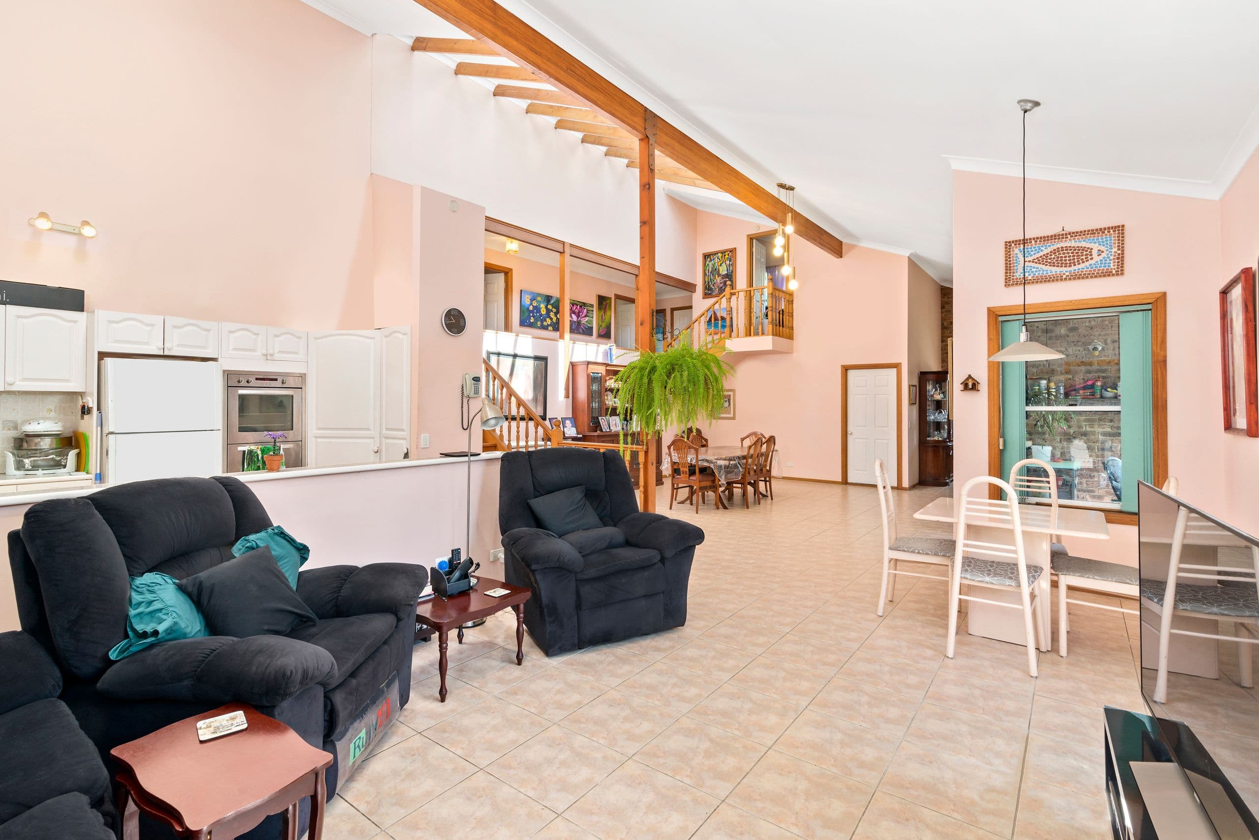 6 Hyden Court, Elanora QLD 4221, Elanora - Thumbnail 3