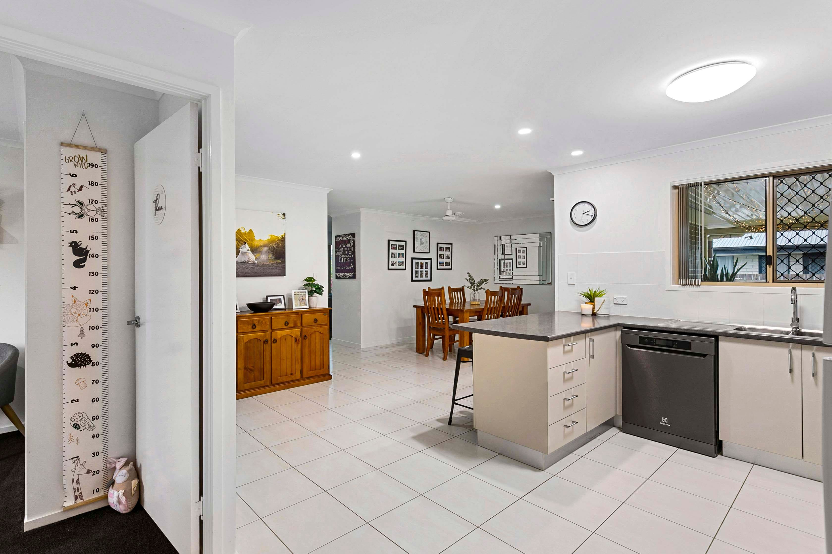 23 Parakeet Circuit, Kawungan QLD 4655, Kawungan - Thumbnail 6