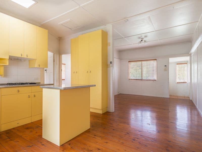 72 Bowen Street, WINDSOR QLD 4030, Windsor - Thumbnail 2