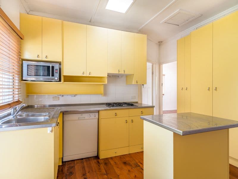 72 Bowen Street, WINDSOR QLD 4030, Windsor - Thumbnail 5