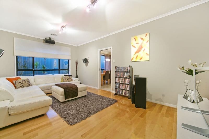 70 Walkleys Road, VALLEY VIEW SA 5093, Valley View - Thumbnail 2