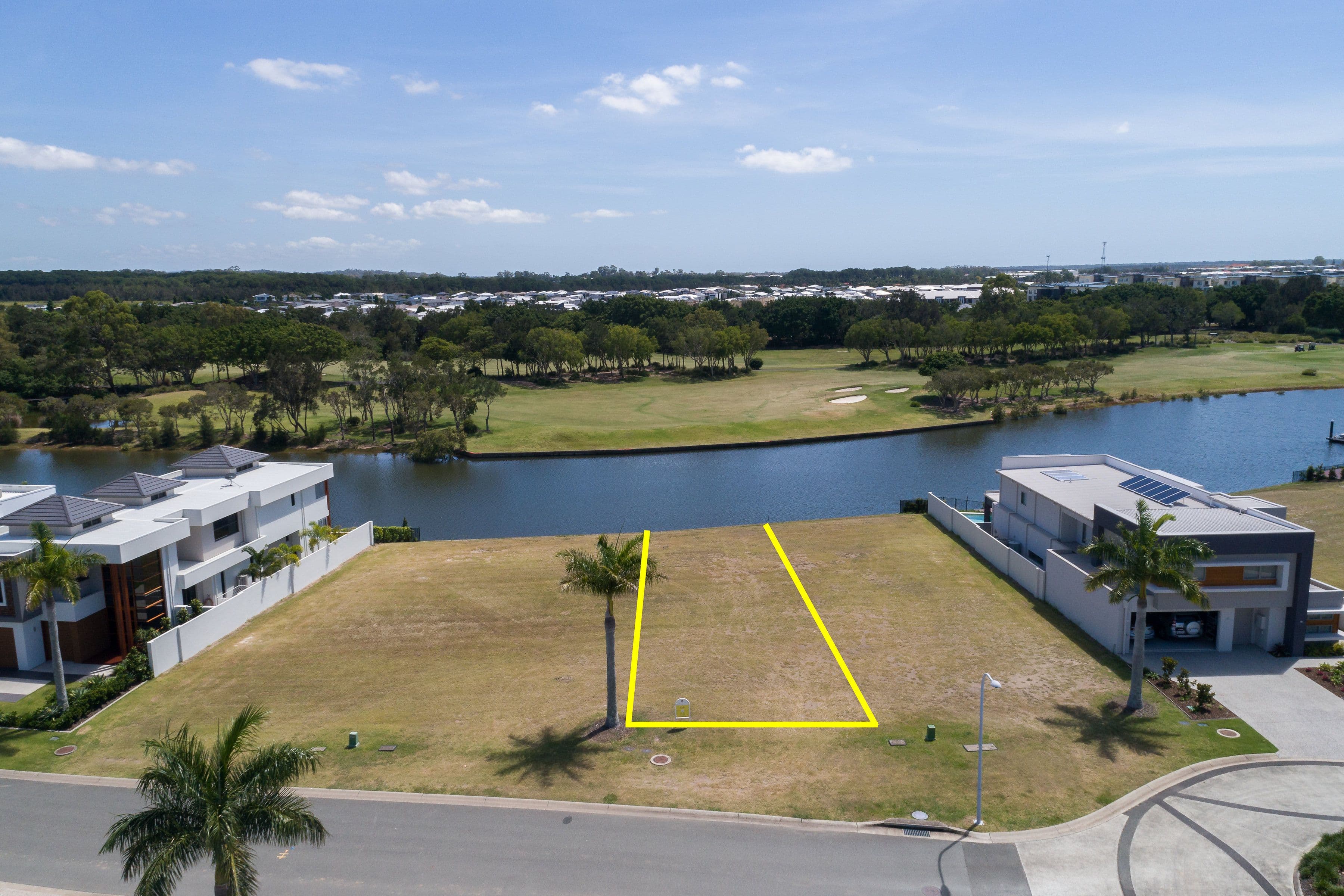 7665 Fairway Boulevard, Hope Island QLD 4212, Hope Island - Thumbnail 6