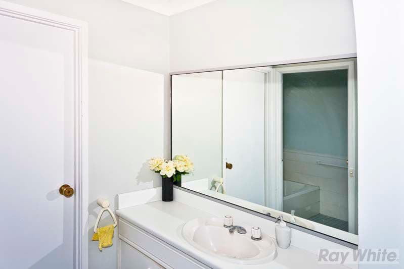 81 Stockdale Crescent, ABBOTSBURY NSW 2176, Abbotsbury - Thumbnail 6