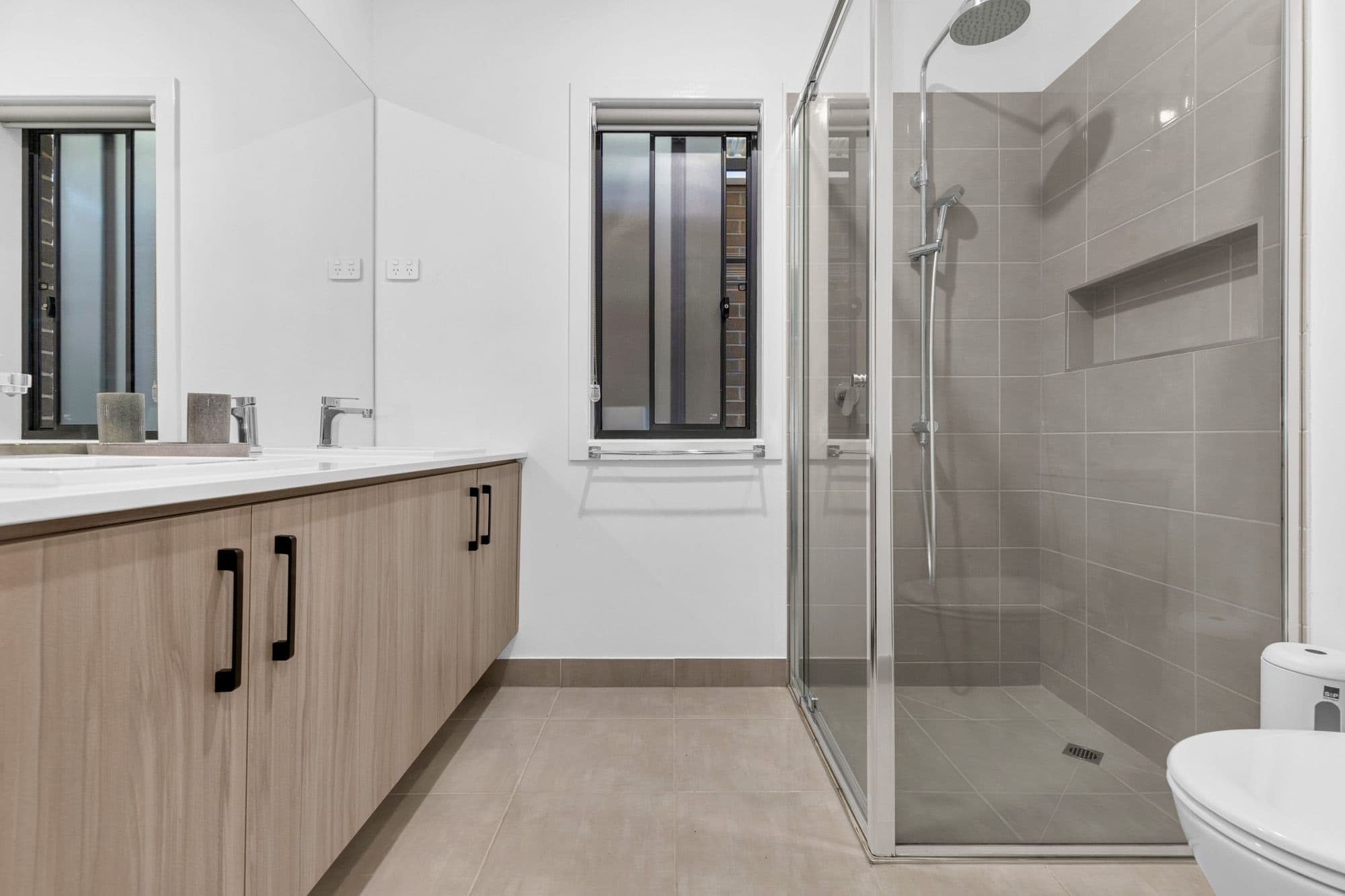 84 Clifton Circuit, Tarneit VIC 3029, Tarneit - Thumbnail 3