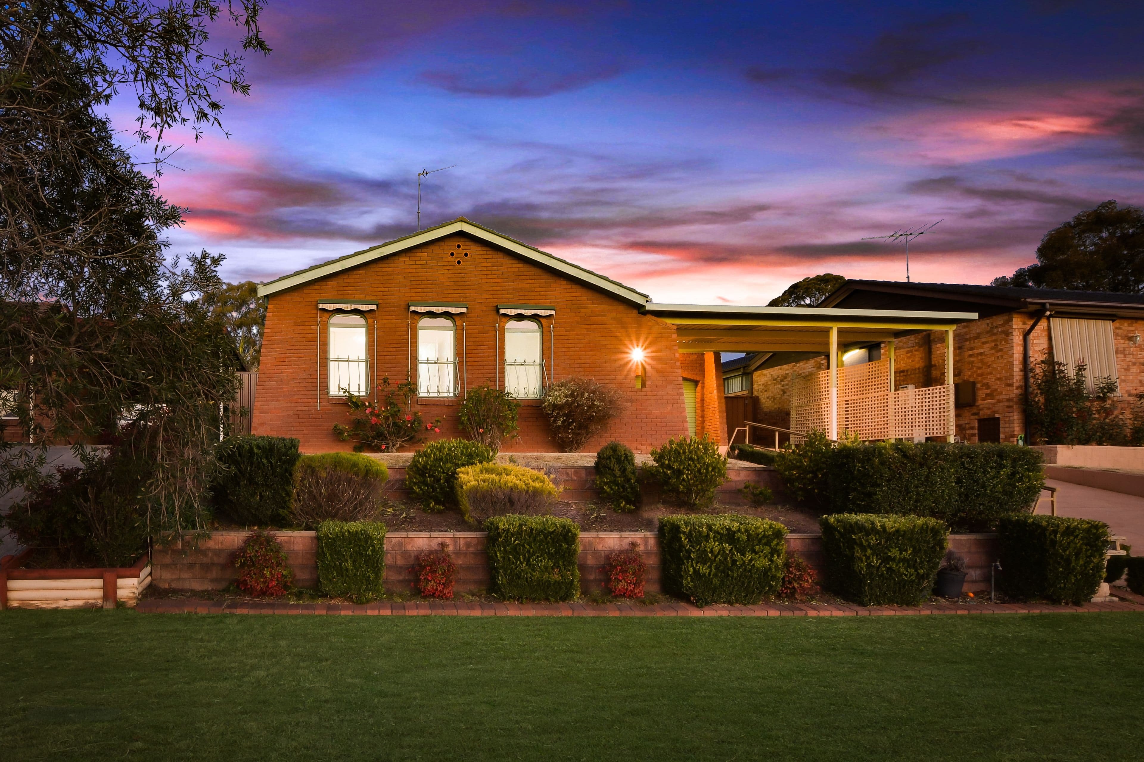 14 Hewitt Place, Minto - Image 1
