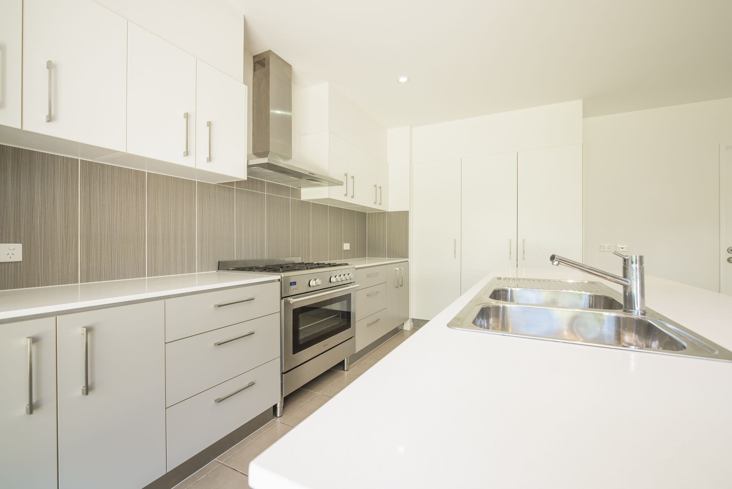56 Iris Road, Kirkwood QLD 4680, Kirkwood - Thumbnail 2