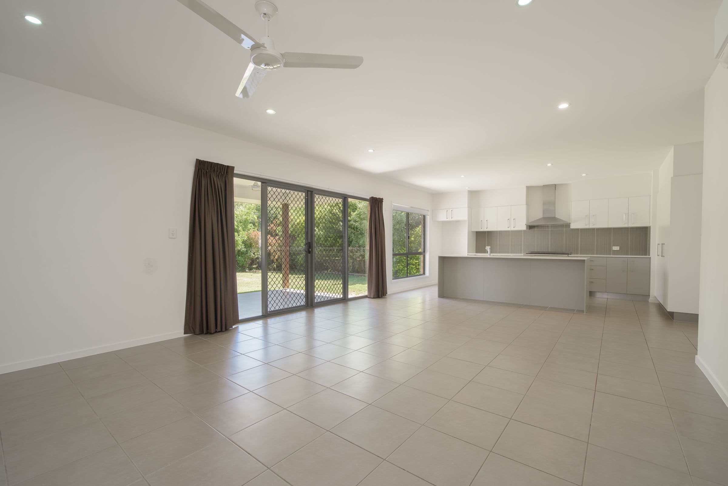 56 Iris Road, Kirkwood QLD 4680, Kirkwood - Thumbnail 5