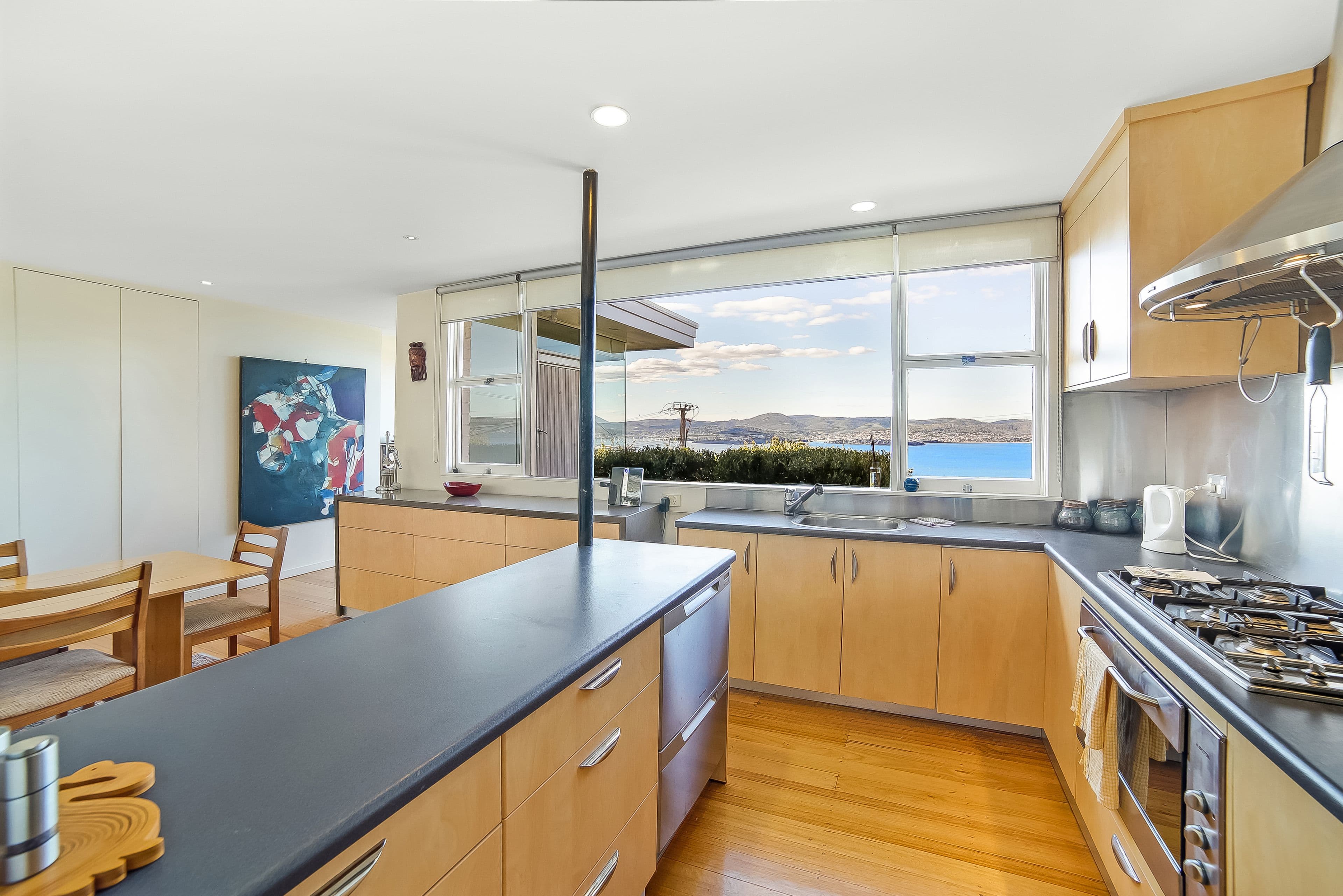 11 Birngana Avenue, Sandy Bay TAS 7005, Sandy Bay - Thumbnail 6