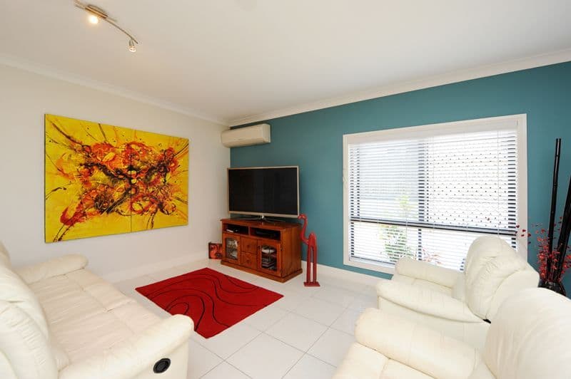 8 Clarendon Street, CLINTON QLD 4680, Clinton - Thumbnail 7