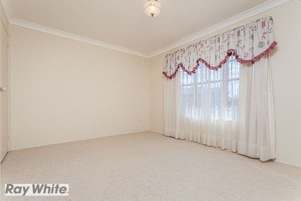 10 Vaucluse Street, PETRIE QLD 4502, Petrie - Thumbnail 8