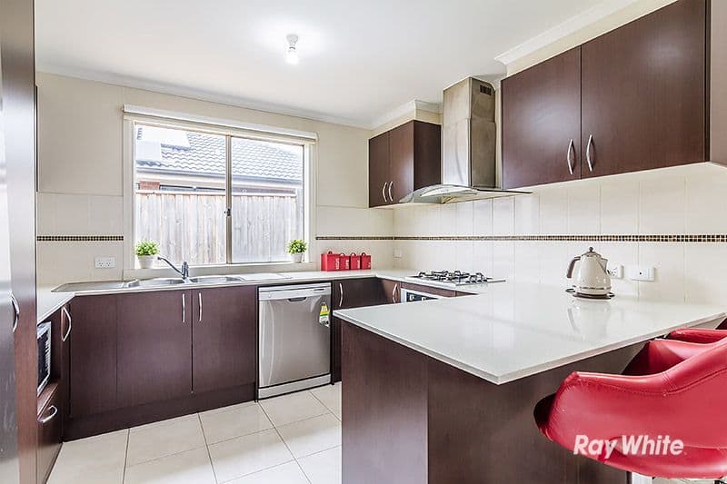 33 Copernicus Circuit, Cranbourne West VIC 3977, Cranbourne West - Thumbnail 6