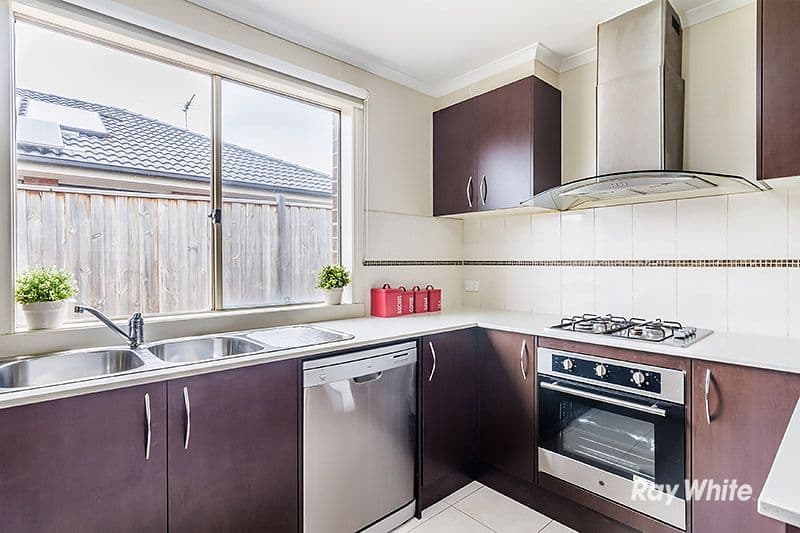 33 Copernicus Circuit, Cranbourne West VIC 3977, Cranbourne West - Thumbnail 7