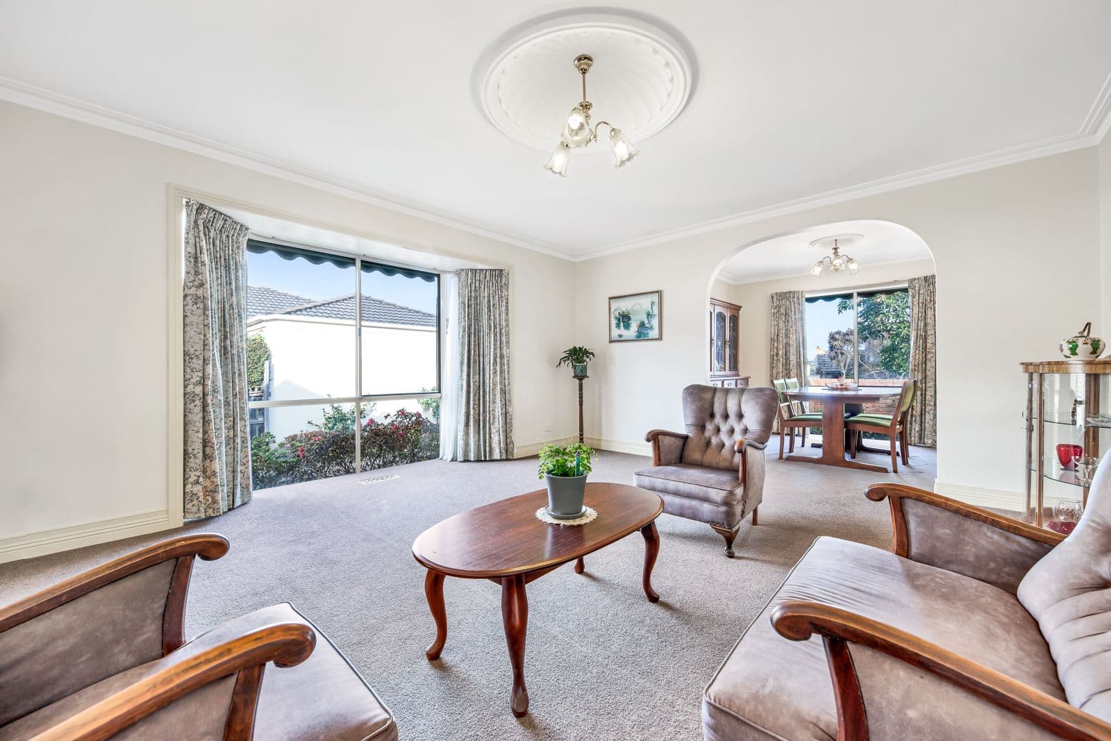 18 Edith Street, Glen Waverley VIC 3150, Glen Waverley - Thumbnail 2