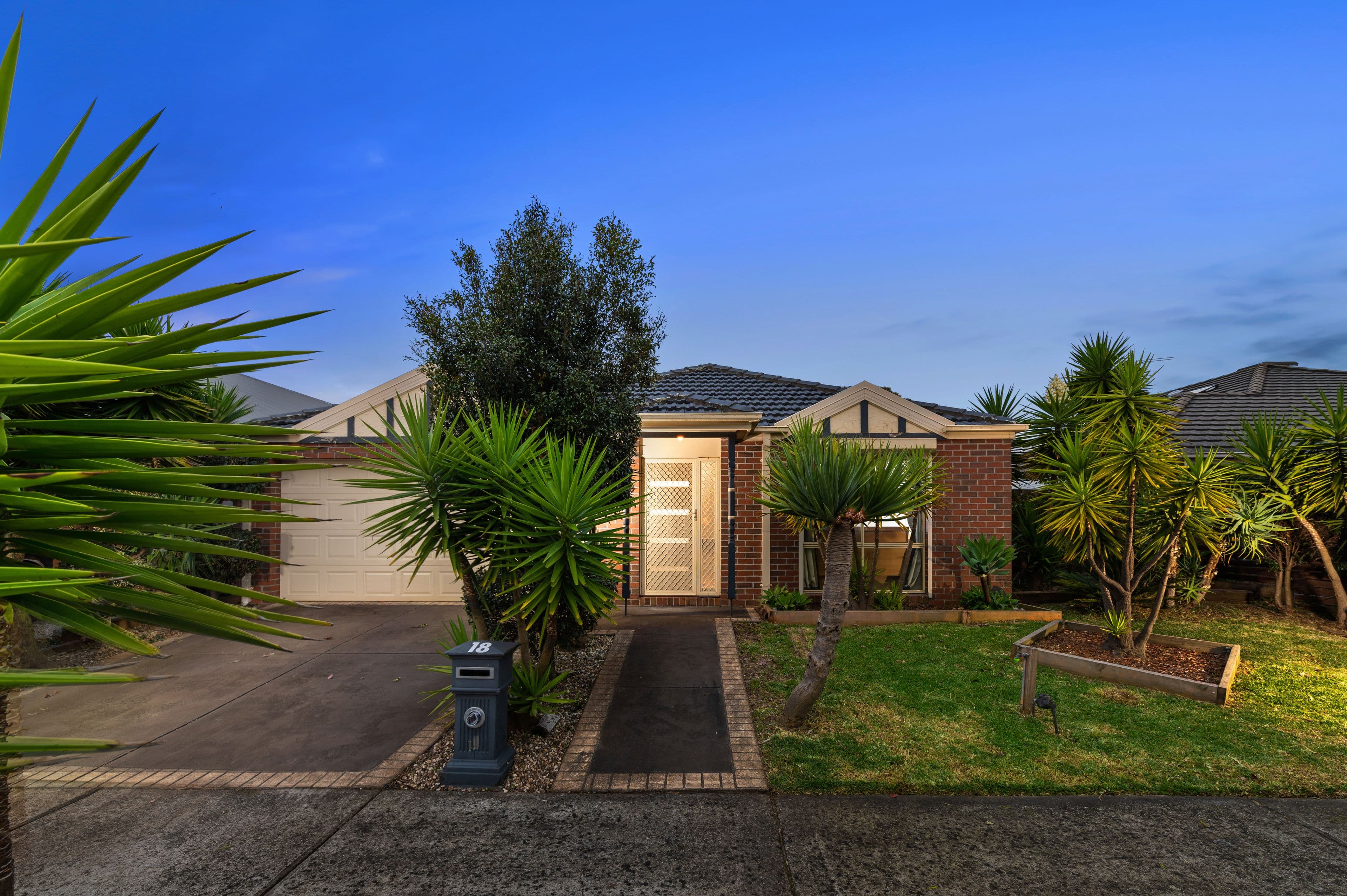 18 Grange Drive, South Morang VIC 3752, South Morang - Image 1