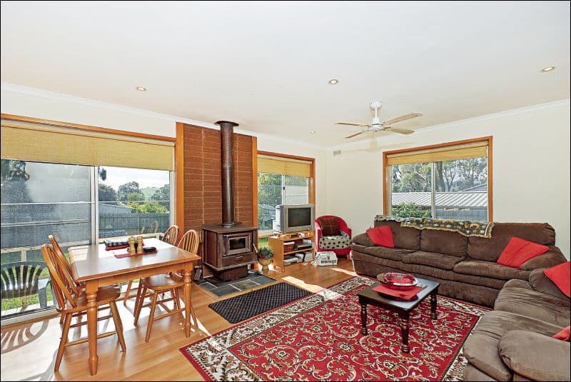 18 Affleck Street, WANDONG VIC 3758, Wandong - Thumbnail 3