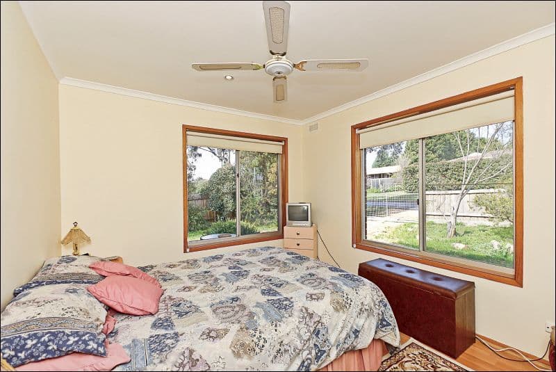 18 Affleck Street, WANDONG VIC 3758, Wandong - Thumbnail 5