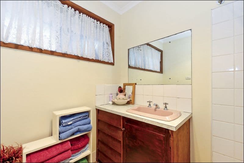 18 Affleck Street, WANDONG VIC 3758, Wandong - Thumbnail 6