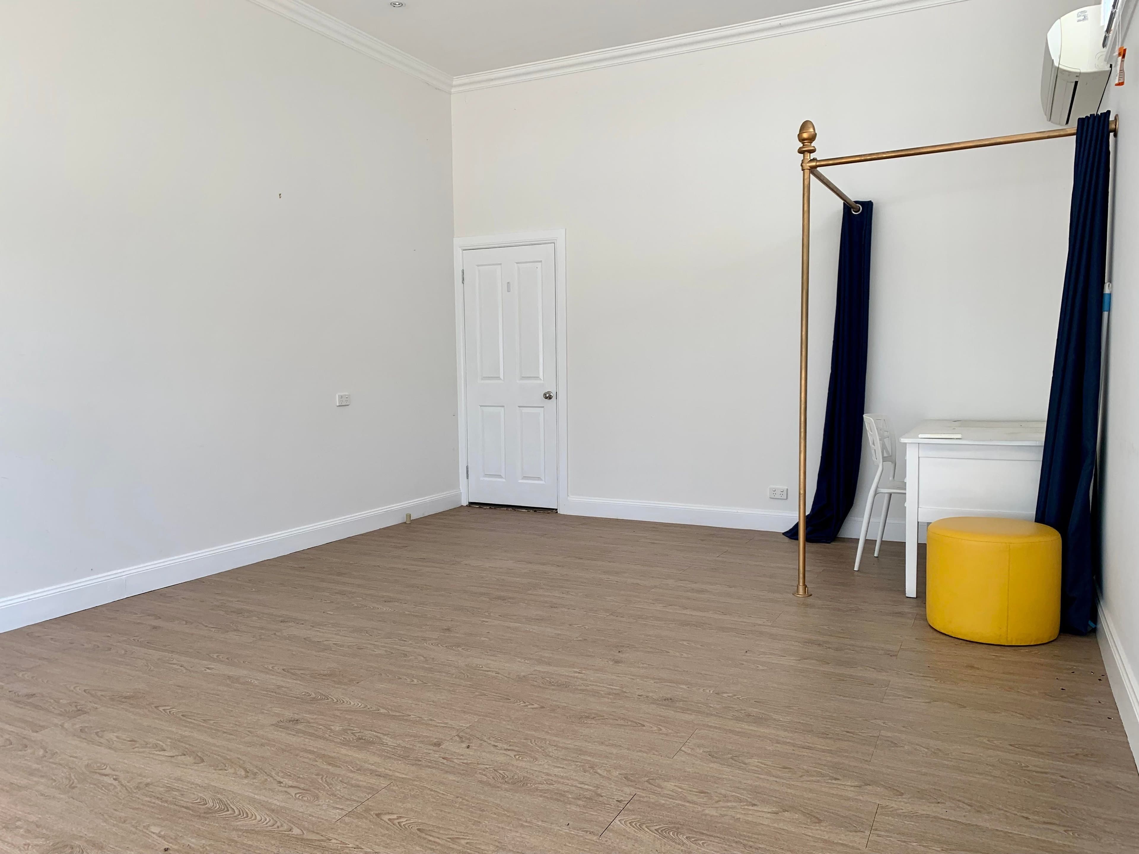 17 Grey Street, Clarence Town - Thumbnail 3