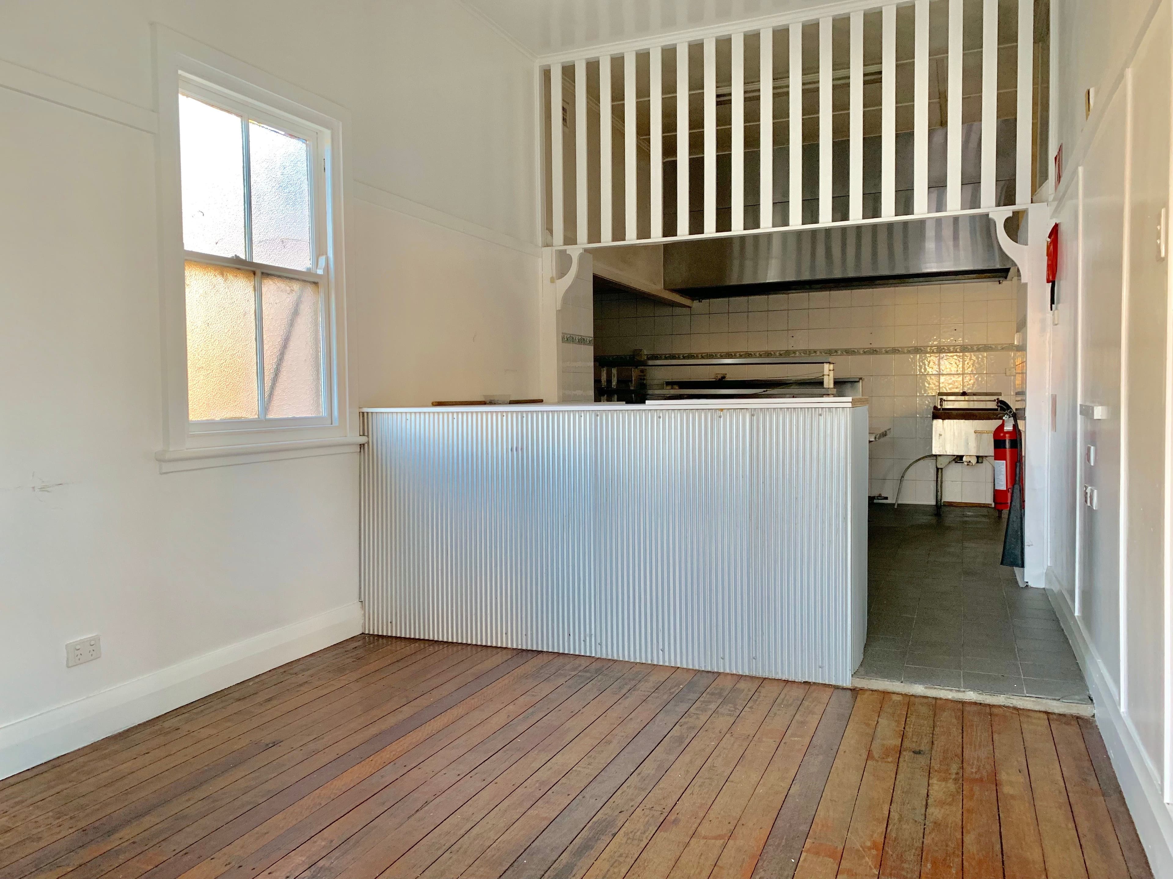 17 Grey Street, Clarence Town - Thumbnail 4