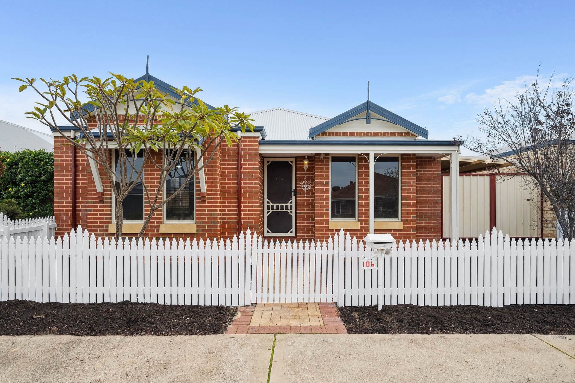 106 Aurora Drive, Atwell WA 6164, Atwell - Image 1