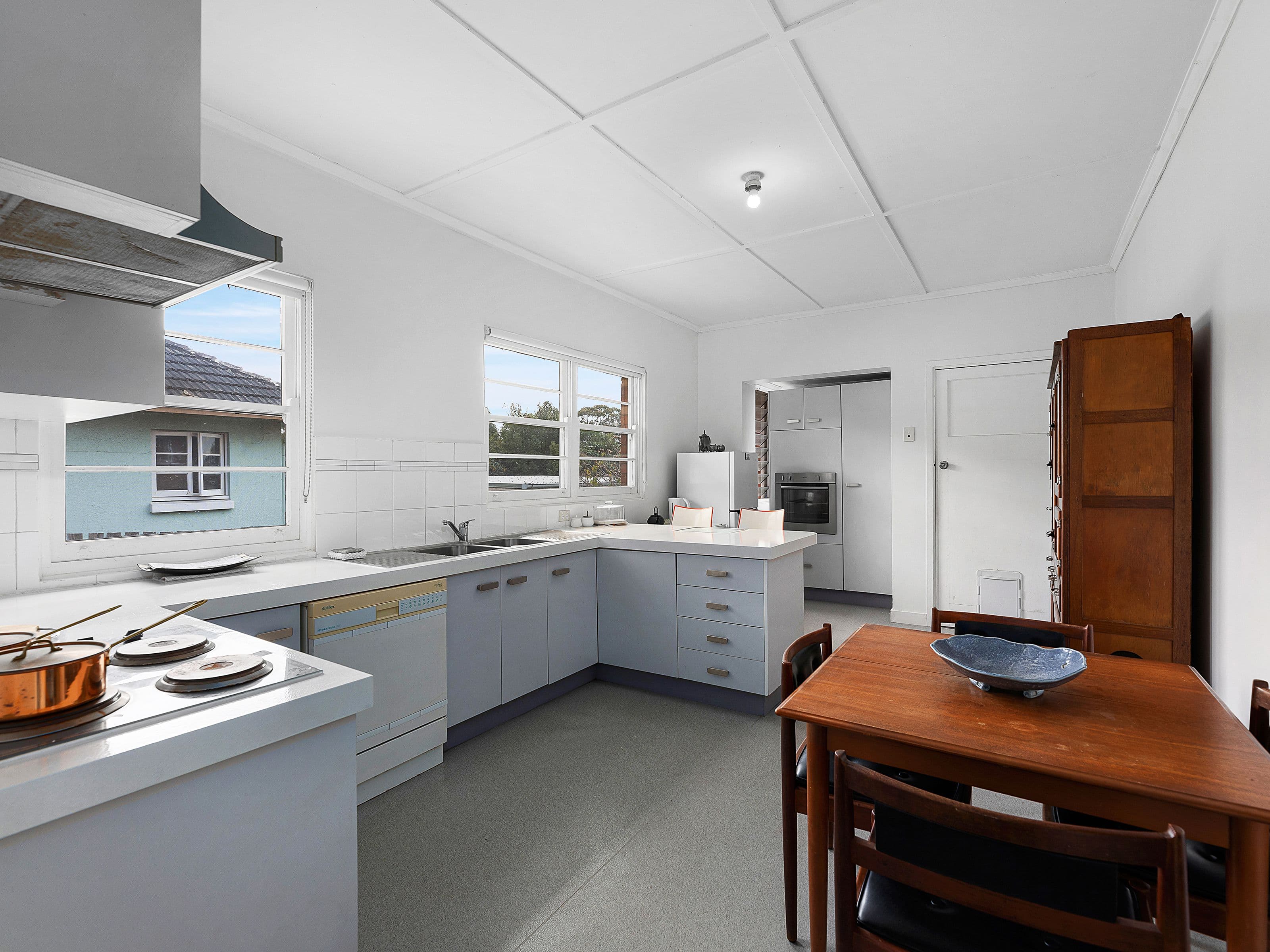 8 Toongarra Road, Leichhardt QLD 4305, Leichhardt - Thumbnail 3