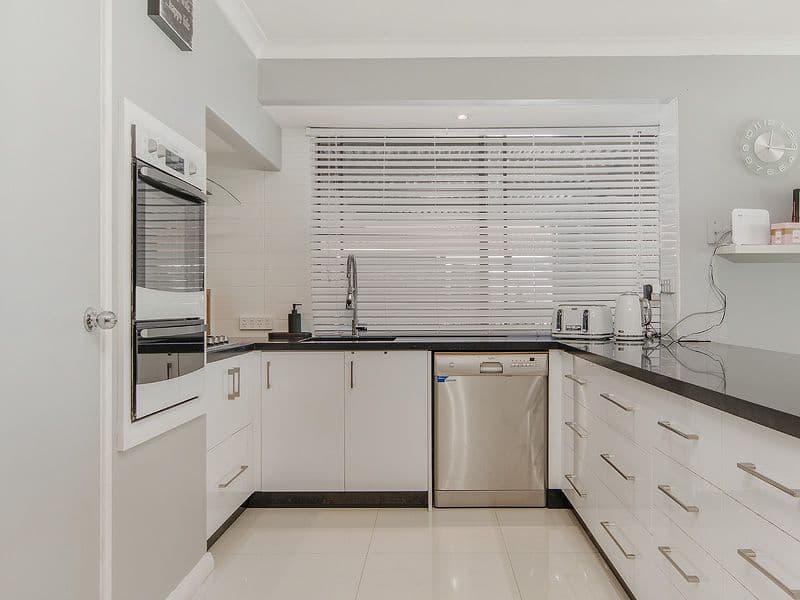 30 Pingrup Court, Waikiki WA 6169, Waikiki - Thumbnail 3