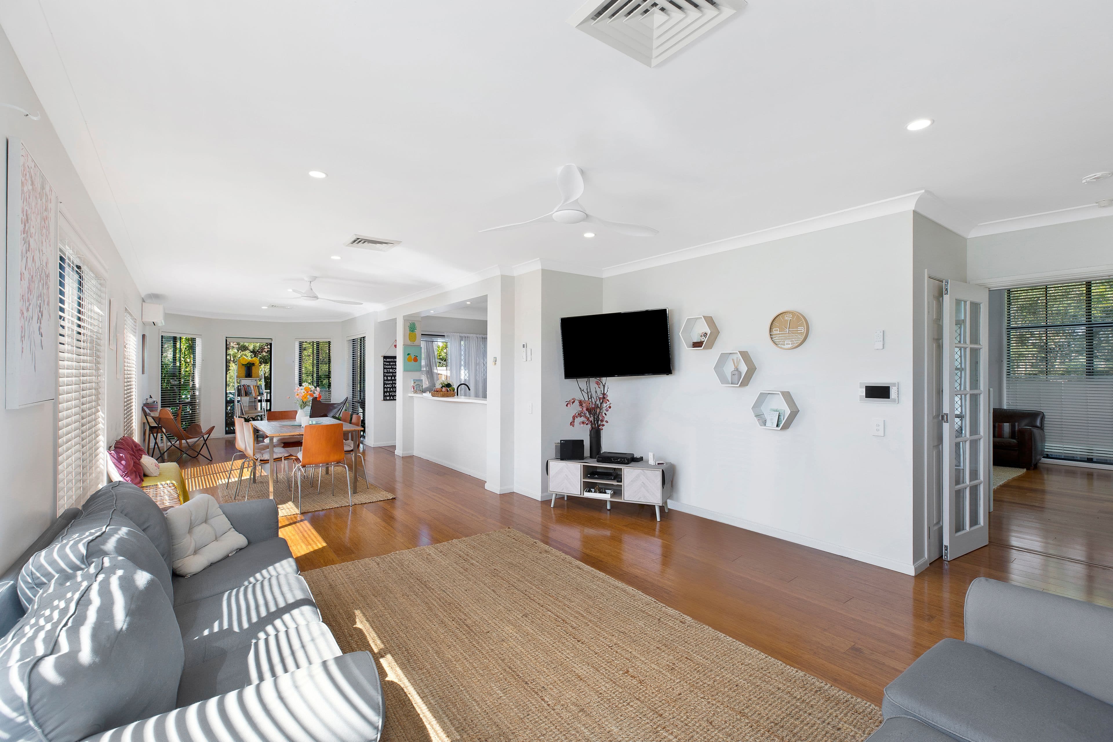 8 Lakeside Parade, The Entrance NSW 2261, The Entrance - Thumbnail 5