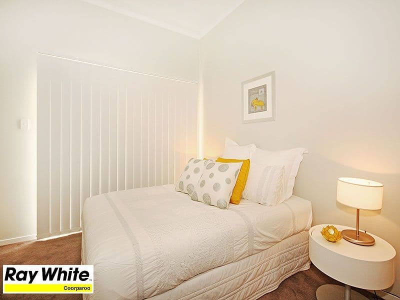 8 Corrie Street, NORMAN PARK QLD 4170, Norman Park - Thumbnail 6
